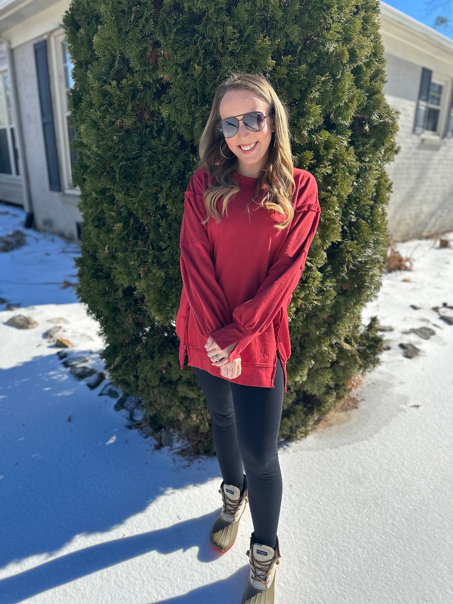 Burgundy oversized sweatshirt with side slits