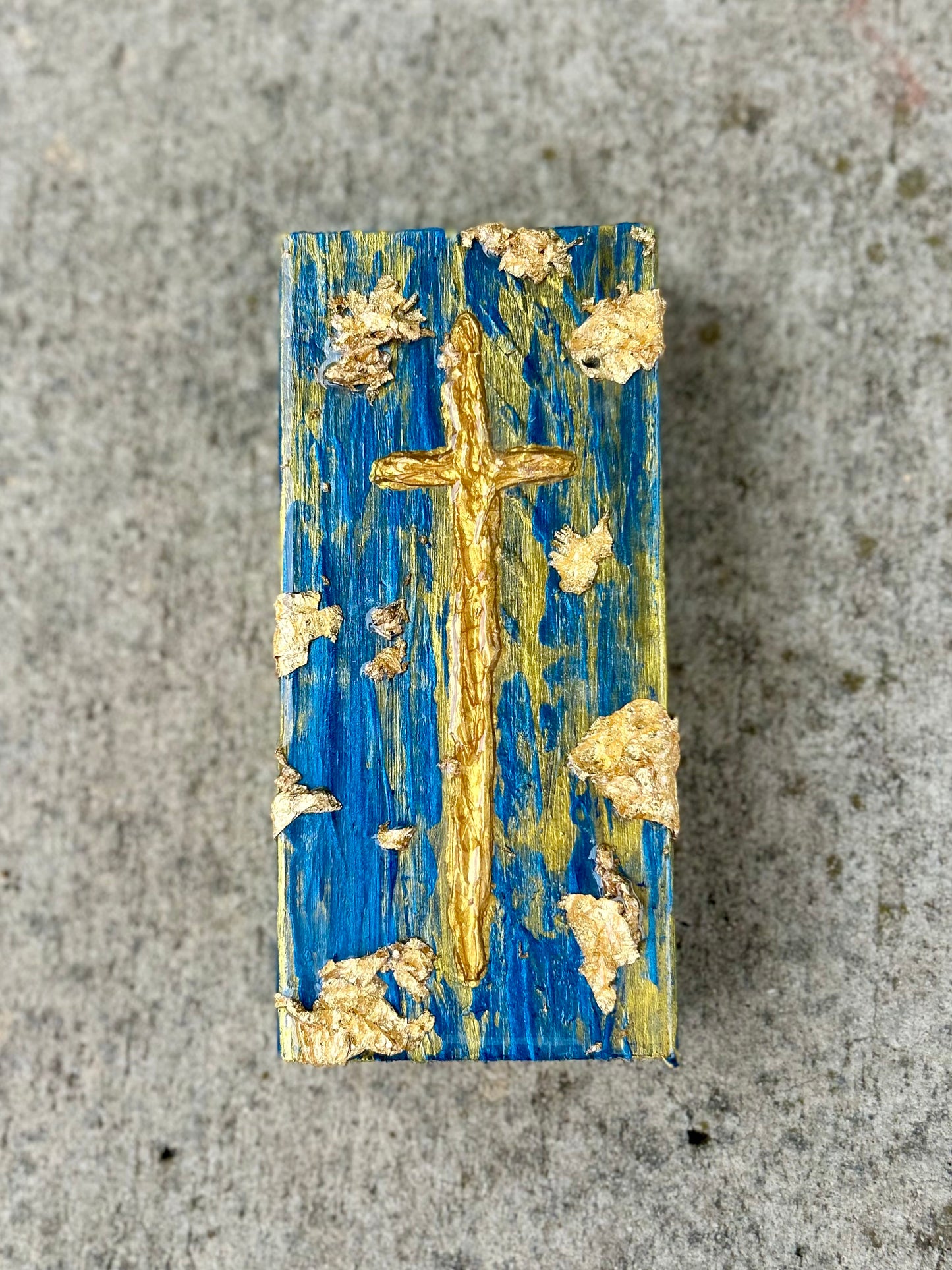 Textured Cross