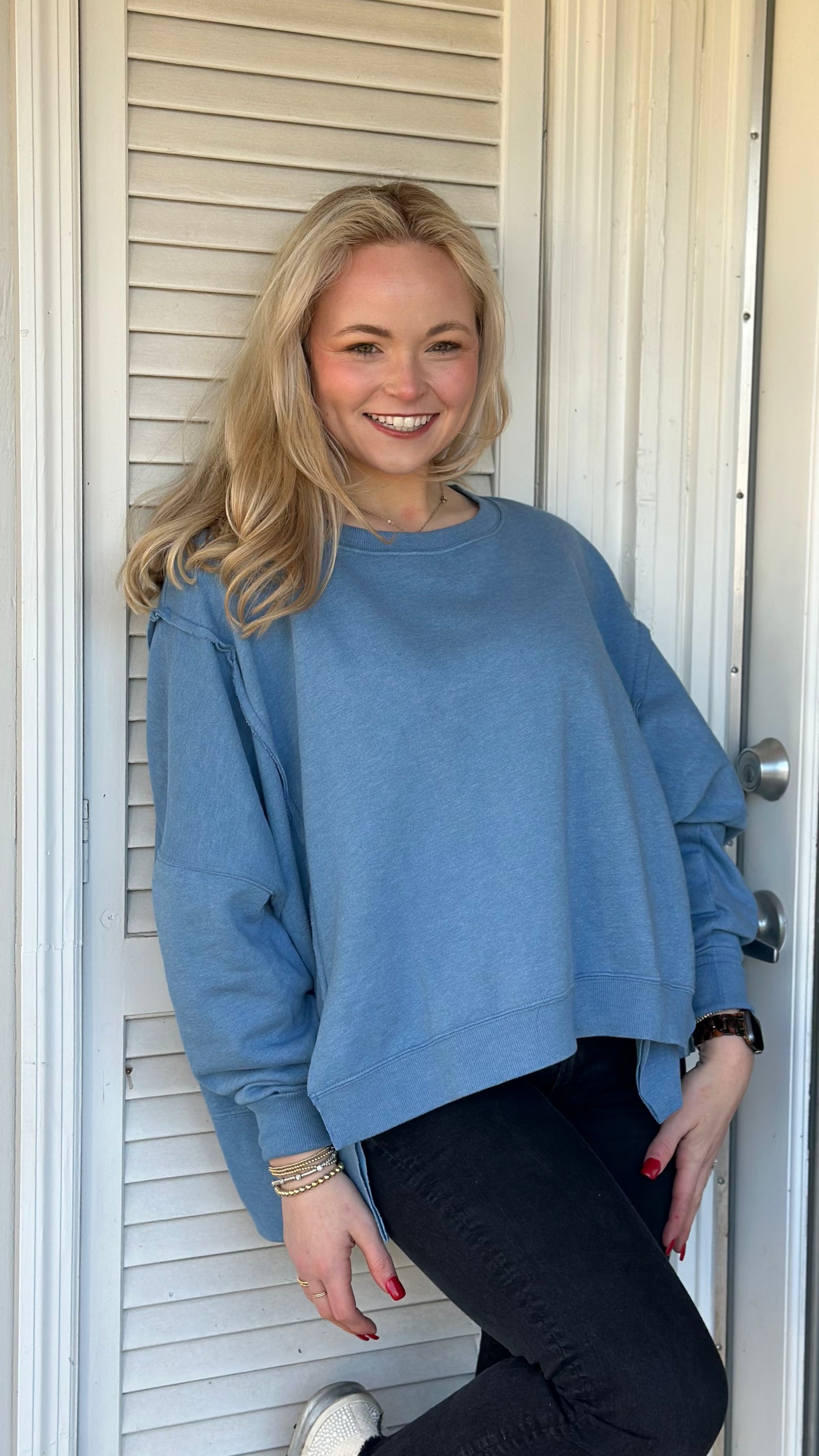 Oversize Detail Cut Sweatshirt