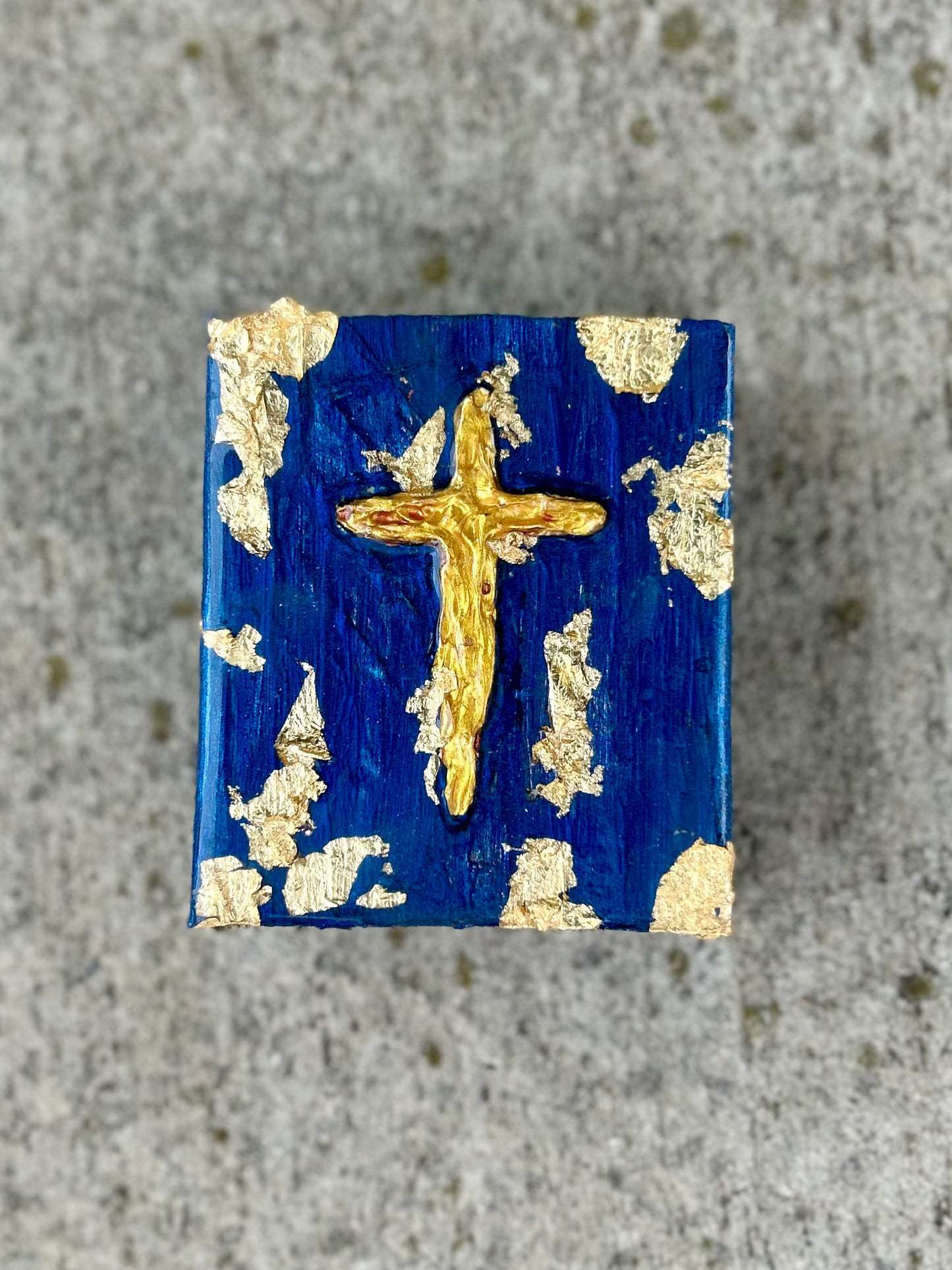 Textured Cross