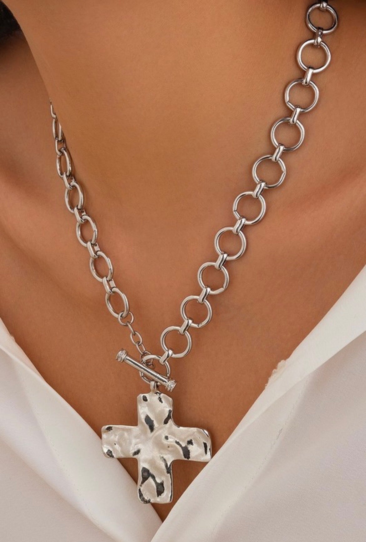 Notable Hammered Cross Front Toggle Necklace