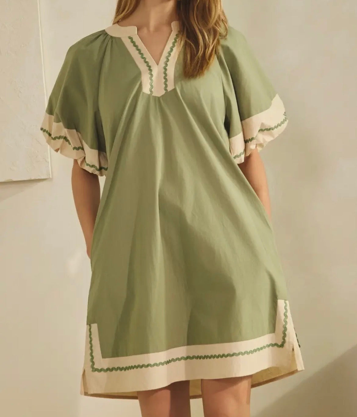 Contrast Trim Shift Dress-Light Green